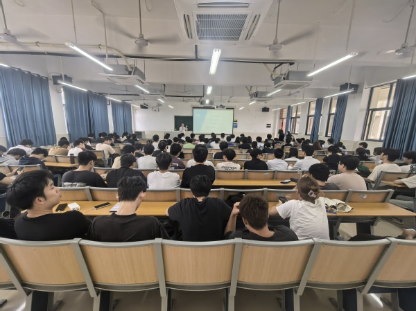 机器人学院三企专场宣讲会落幕 校企联动搭建就业“直通桥”